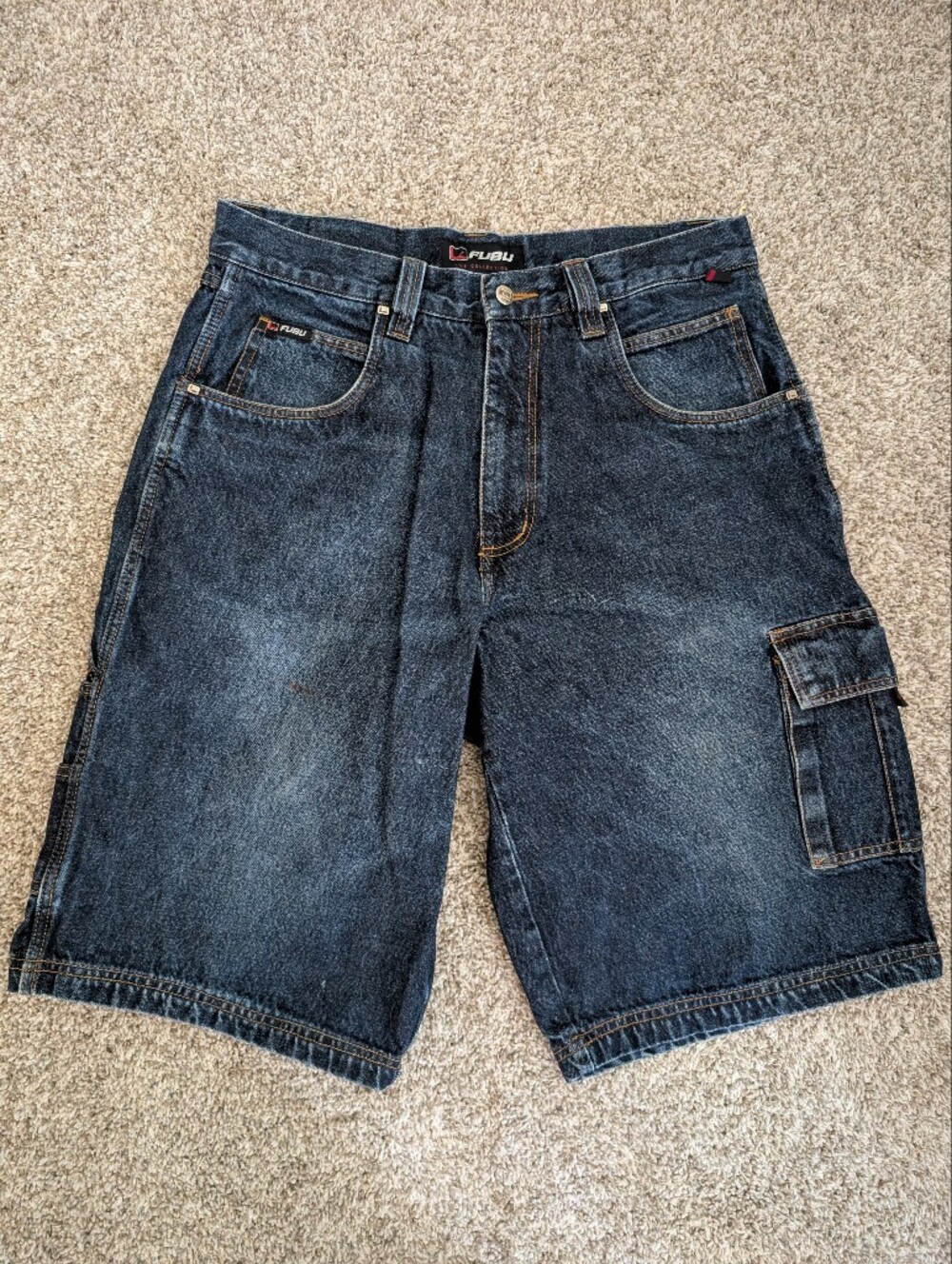 Y2K VTG FUBU Men's Dark Wash Blue Denim Cargo Shorts Oversized Sz W34 Skater